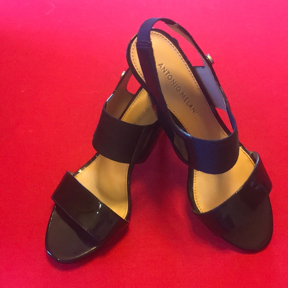 Antonio Melani Navy Heels Size 8